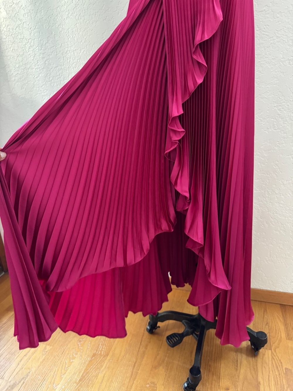 Christian Siriano One-Shoulder Ruffled Pleated Maxi Dress in Fuchsia - Picture 5 of 13